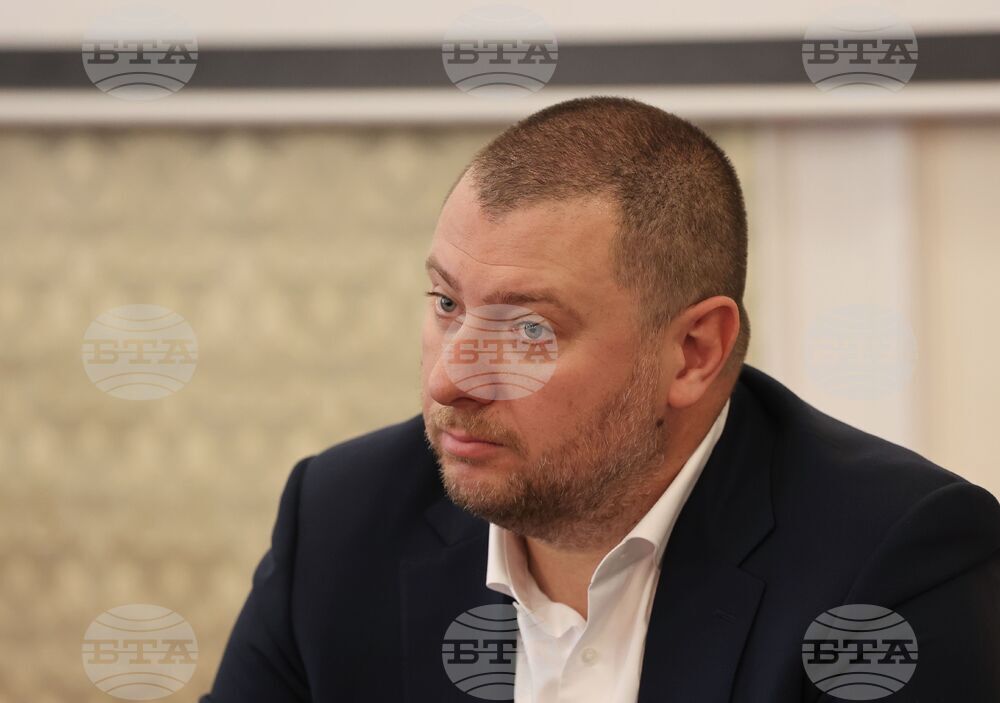 Парламент - Комисия по електронно управление и информационни технологии