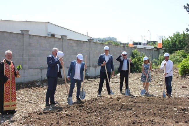 Започна изграждането на нов плувен комплекс в Плевен