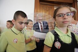 Парламент - Комисия по образованието и науката