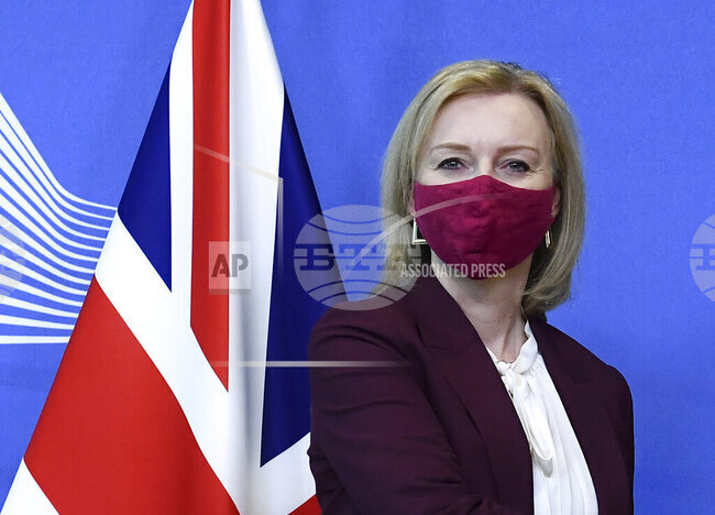 Великобритания призова Русия да не признава независимостта на сепартатистките региони