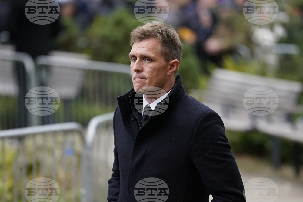 Дарън Флетчър се е свързал с бившия мениджър на Манчестър Юнайтед Алекс Фъргюсън, за да поиска благословията му