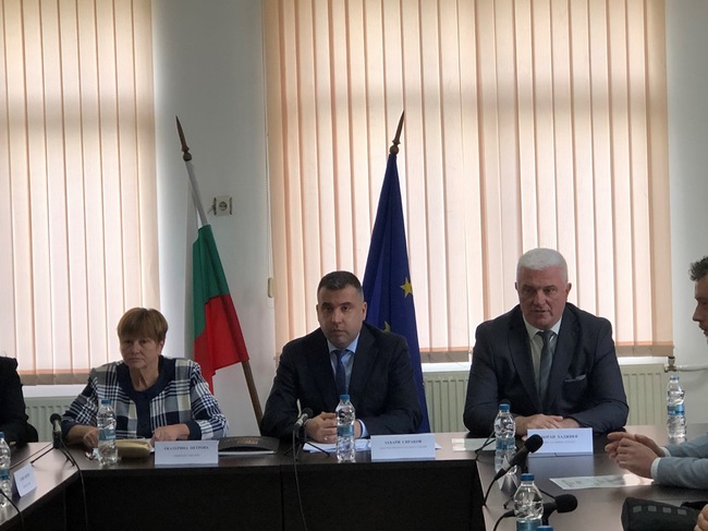 Областна администрация Смолян: Новоизбраните общински ръководства в Чепеларе и Смолян встъпиха в длъжност