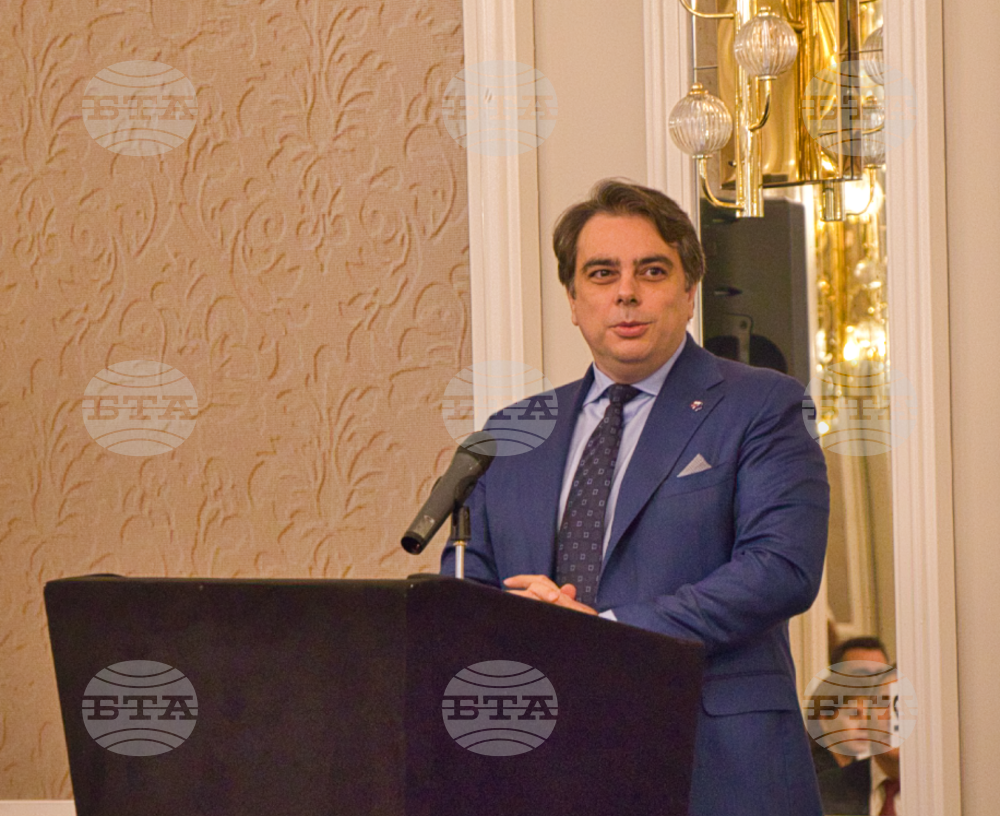 Finance Minister, Greek Businesses Discuss Bulgarian Tax System, National Recovery Plan Projects