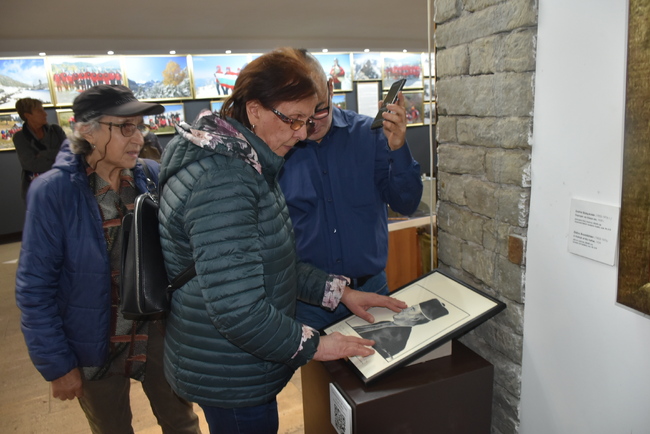 Община Ловеч: „Зала за незрящи“ бе открита в ловешката художествена галерия