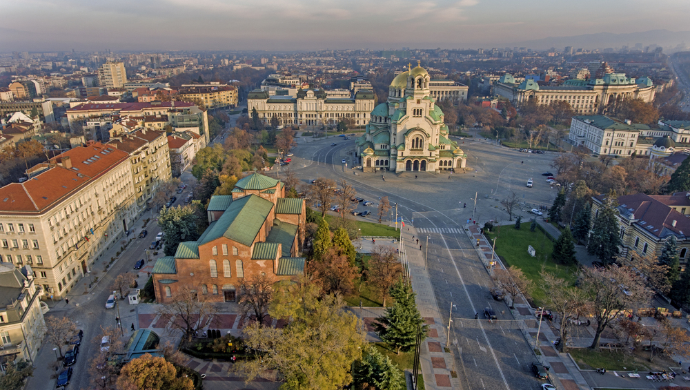 СО: Ул. „Оборище" от ул. „Г. С. Раковски" до пл. Св. Александър Невски става пешеходна зона