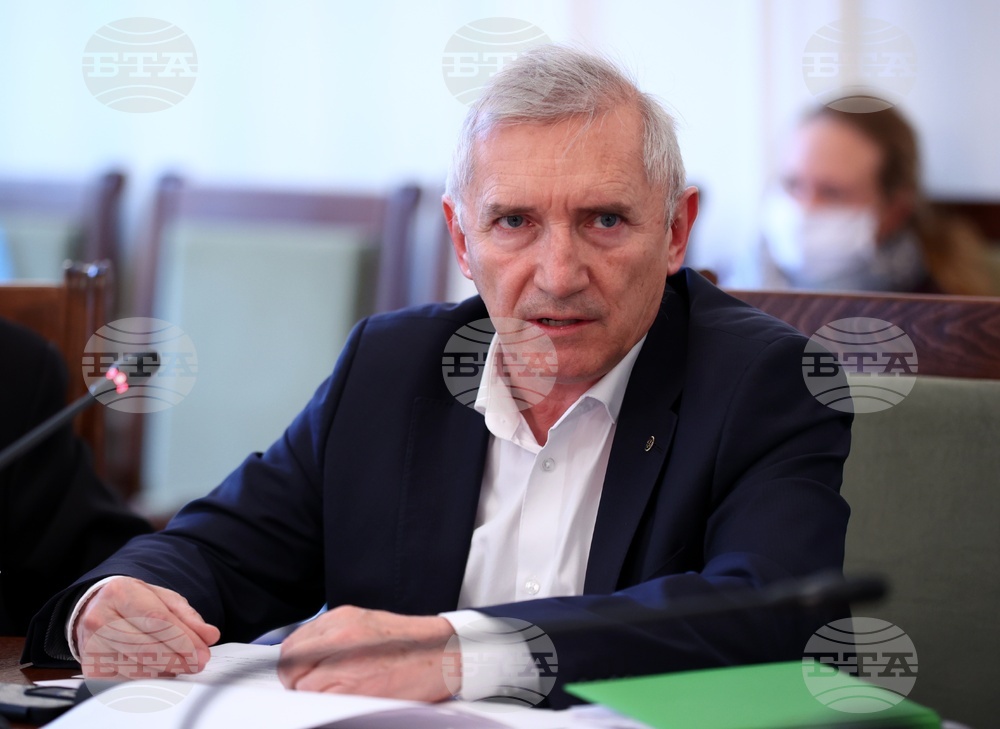 Комисия по транспорт и съобщения