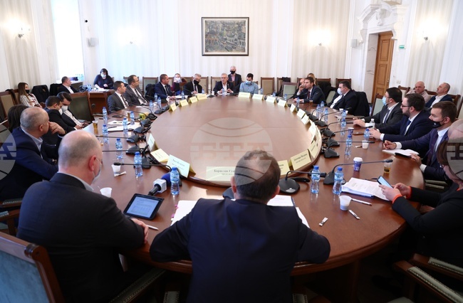 Комисия по транспорт и съобщения