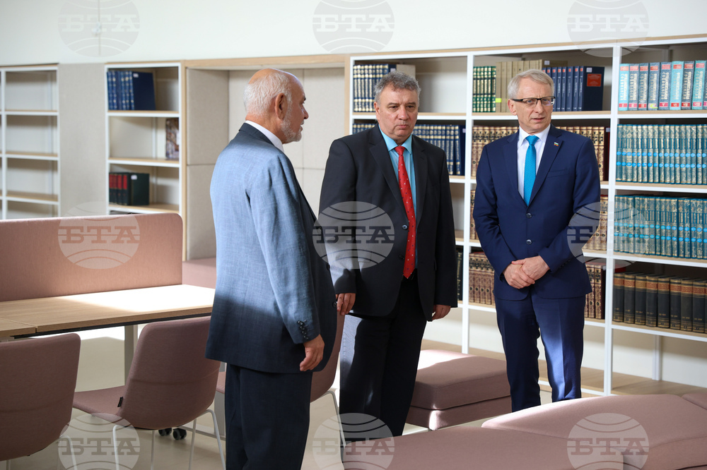 УНСС - реновирана библиотека