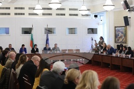 Народно събрание - култура - финансиране - кръгла маса