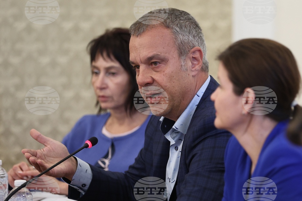 Народно събрание - култура - финансиране - кръгла маса - Емил Кошлуков