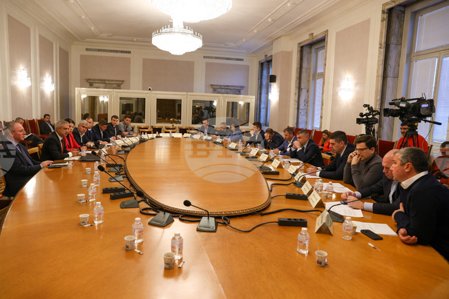 Парламент - Комисия по енергетика