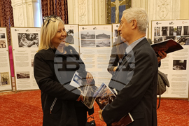 Румъния - парламент - изложба