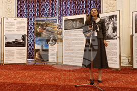 Румъния - парламент - изложба