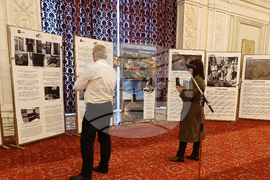 Румъния - парламент - изложба