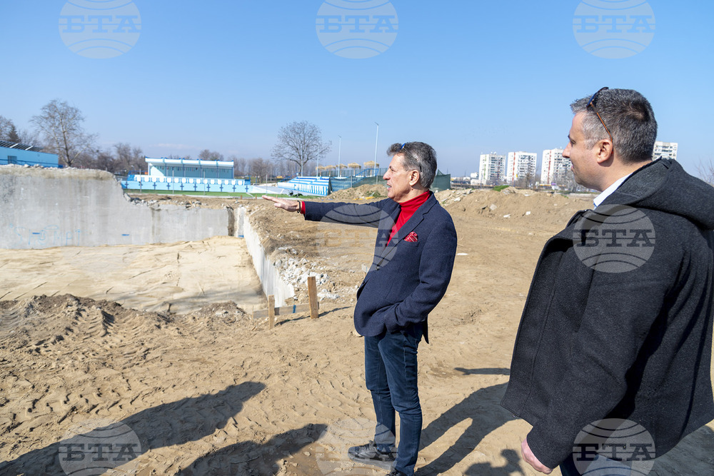 В Пазарджик започна изграждането на плувен басейн за деца на открито