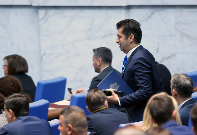 CC-DB Co-leader Petkov: Bulgarian Defence Strategy Is to Modernize Bulgarian Army with 21st Century Technology