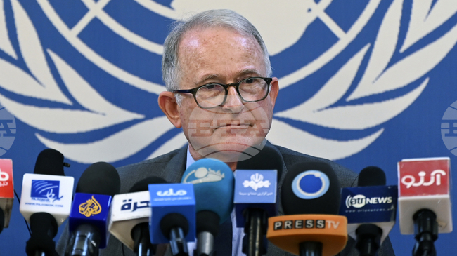 Наложени от талибаните ограничения на здравеопазването в Афганистан излагат жените на риск, предупреди експерт от ООН