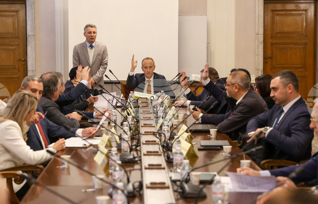 Парламент - Комисия по образованието и науката 