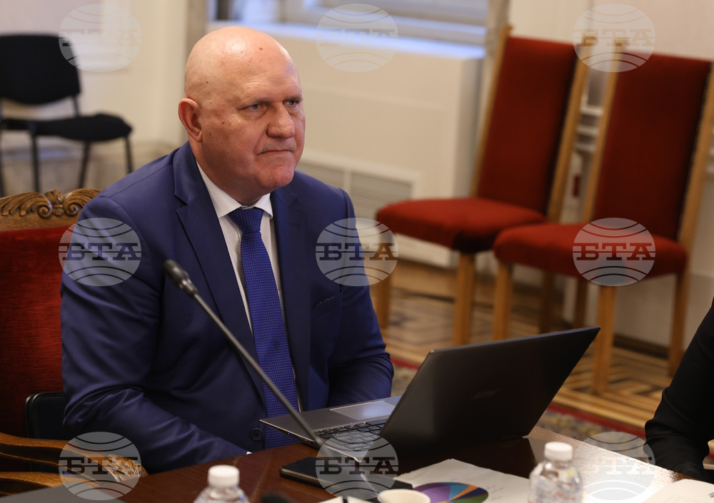 Парламент - Комисия по образованието и науката - Галин Цоков