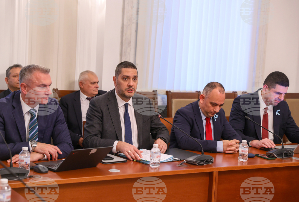 Парламент - Комисията по отбрана