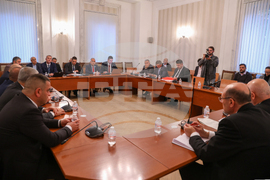 Парламент - Комисията по отбрана