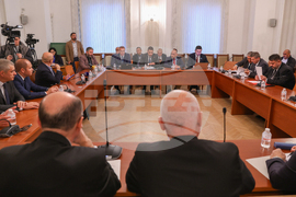 Парламент - Комисията по отбрана