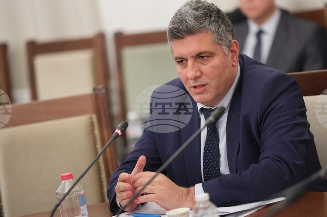 Парламент - Комисия по регионална политика, благоустройство и местно самоуправление