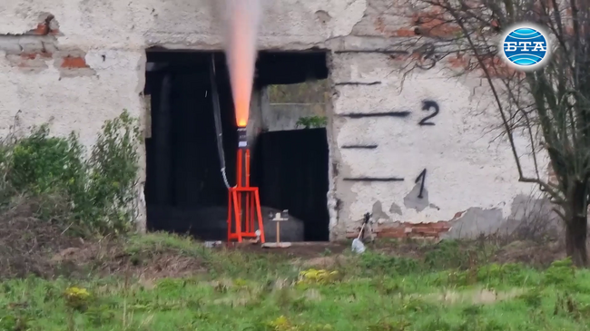 Наземен тест на ракетен двигател с най-мощното екологично гориво за граждански цели беше направен в Невестино