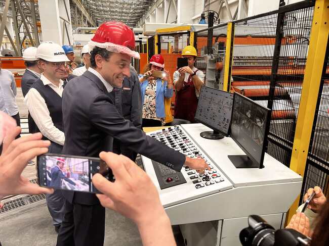 Министър Лорер: Основното задължение на правителството е да намери баланса между грижата за хората и предприятията и фискалната дисциплина