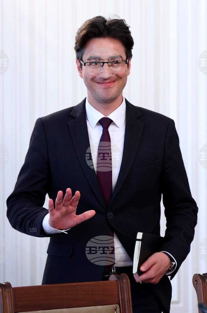 Не предвиждам провал на археологическия сезон, заяви в парламента министърът на културата Атанас Атанасов