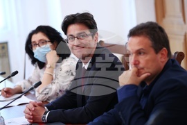 Парламент - Постоянно действаща подкомисия