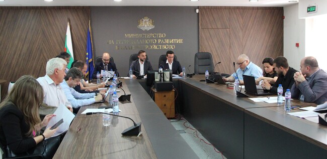 Приходите от винетки и тол такси с лек спад през първото тримесечие 2022 г.