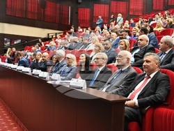 УНСС - подписване на договор за разширяване на ENGAGE.EU