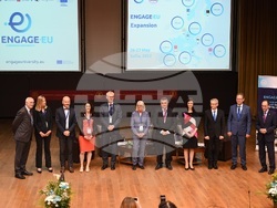 УНСС - подписване на договор за разширяване на ENGAGE.EU