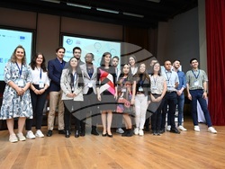 УНСС - подписване на договор за разширяване на ENGAGE.EU