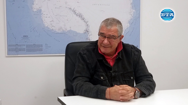 Проф. Христо Пимпирев: Вярвам, че научноизследователската лаборатория на базата ни на о. Ливингстън ще се използва и през 22-ри век