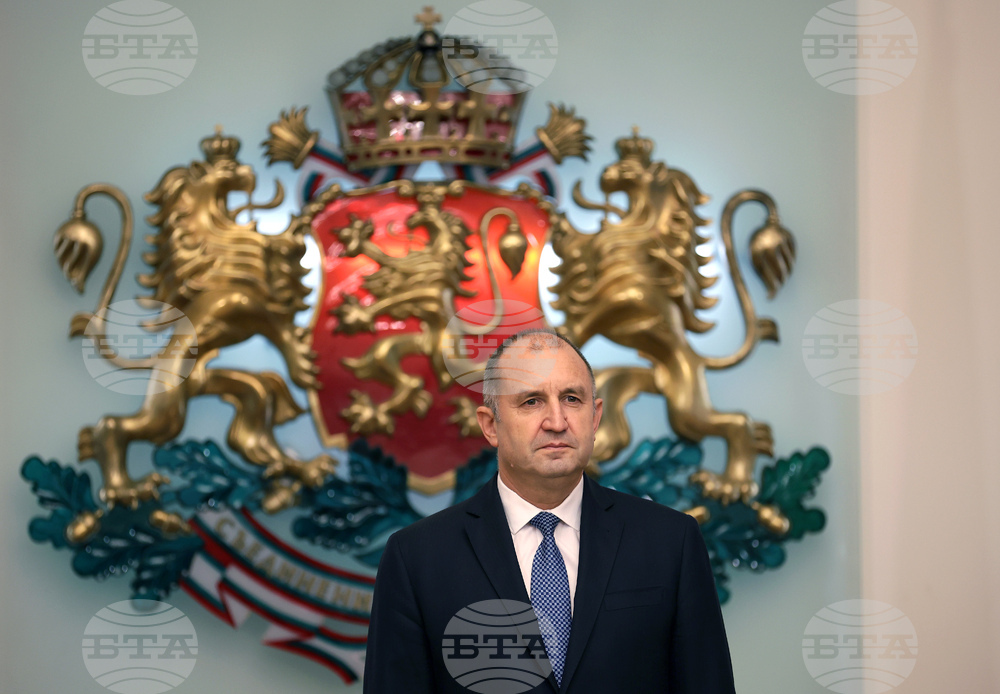 Румен Радев - Доника Ходжа - награждаване