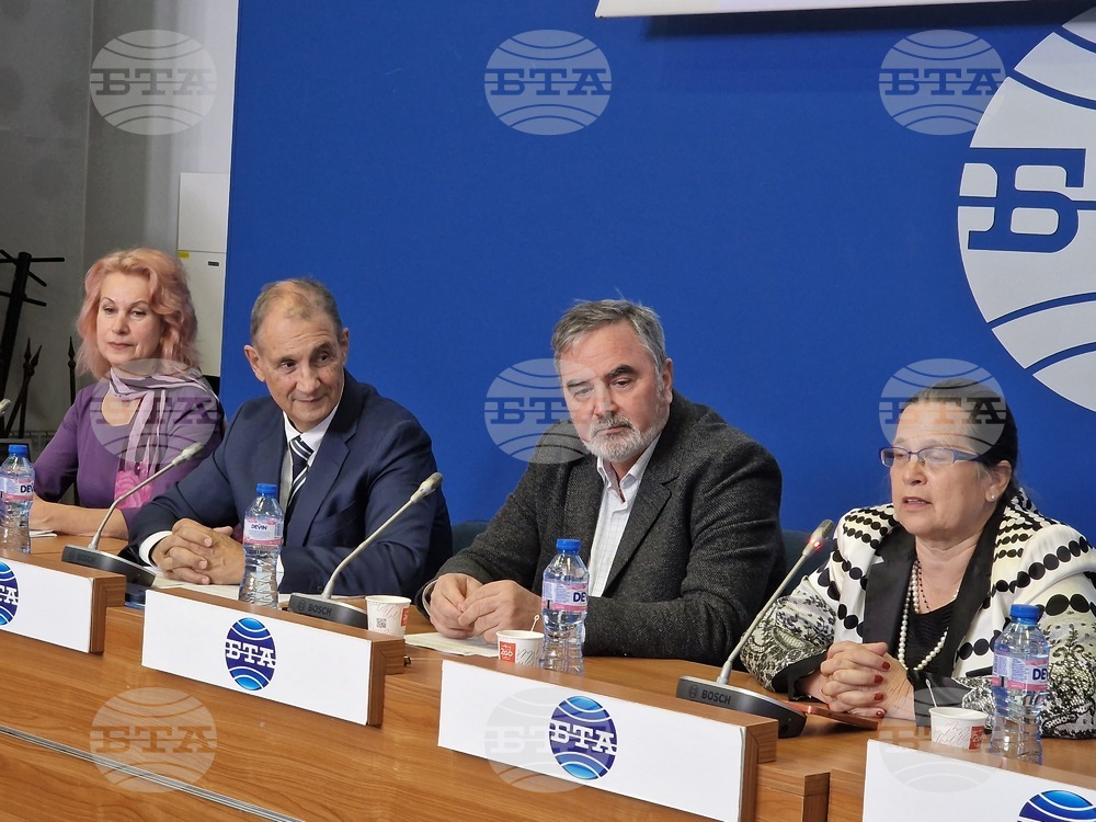 Healthcare Authorities, Experts Comment on Flu, COVID-19 Situation in Bulgaria
