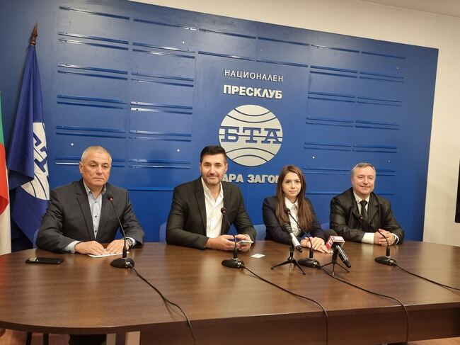 Пресконференция на новоизбраният председател на Общински съвет- Стара Загора Ивета Лазарова и общинските съветници от "Алтернативата на гражданите (ВМРО)"