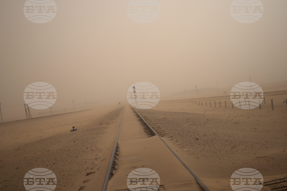 Иран започна да доставя дизелово гориво за Афганистан по железопътна линия, съобщи ИРНА