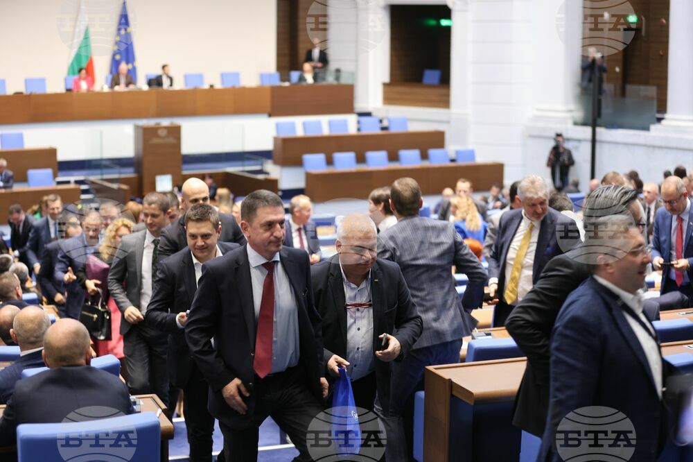 Парламент - заседание - кабинет „Денков“ - вот на недоверие