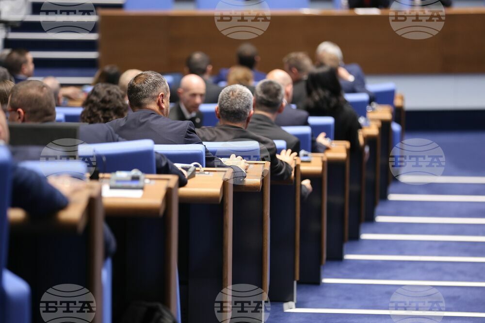Парламент - заседание - кабинет „Денков“ - вот на недоверие