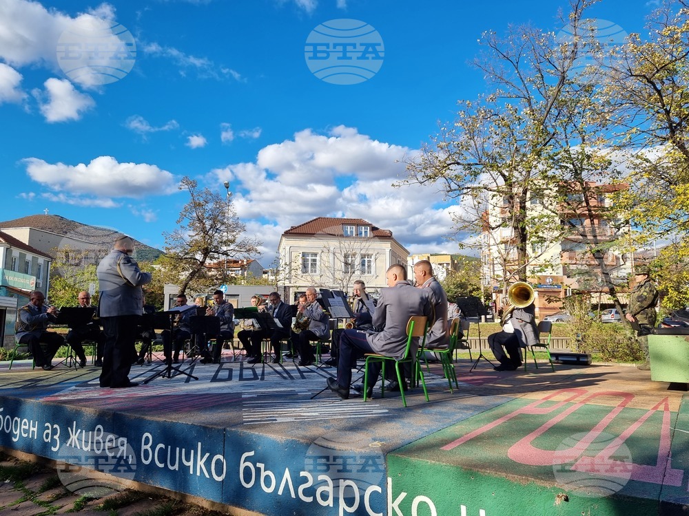 Сливен - концерт - Военен духов оркестър - Празник на сухопътните войски