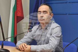 Национален пресклуб на БТА-Плевен - пресконференция - пчелари - Петьо Петров