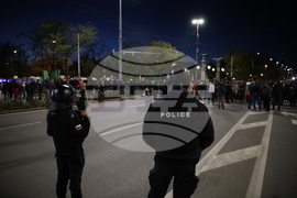 Протест - футболни фенове