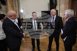 СУ - дебат - кандидат ректори