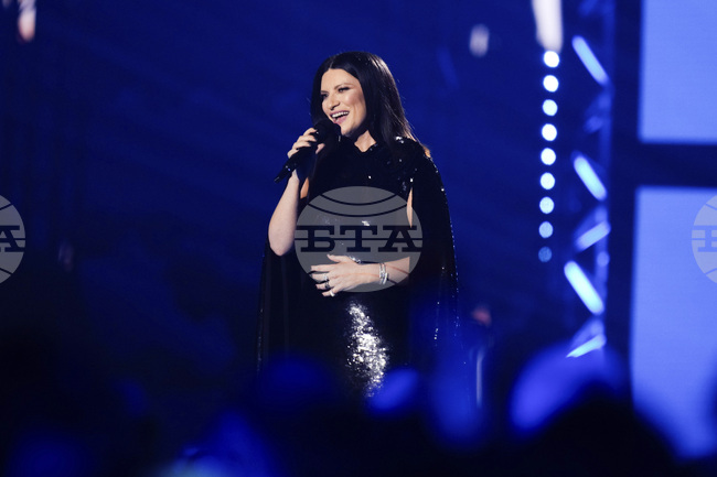 Лаура Паузини ще бъде сред главните изпълнители по време на откриването на Зимните олимпийски игри през февруари