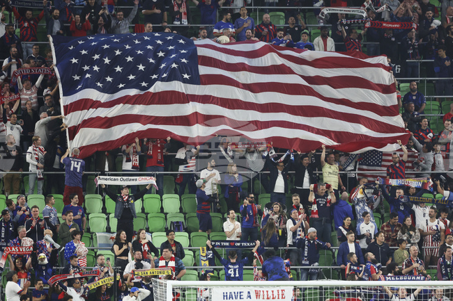 САЩ очаква близо 10 милиона чужденци да посетят Световното първенство по футбол догодина