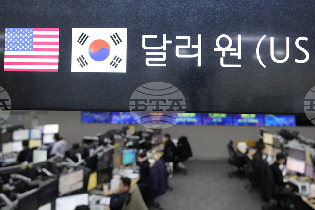 Правителството на Южна Корея и управляващата партия планират да намалят данък дивидент