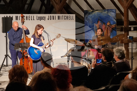 Варна - концерт „Джони Мичъл - Наследство”